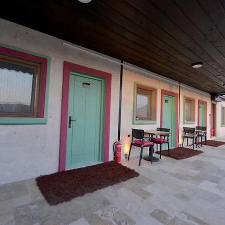 Balloon Street Cappadocia فندق أفانوس