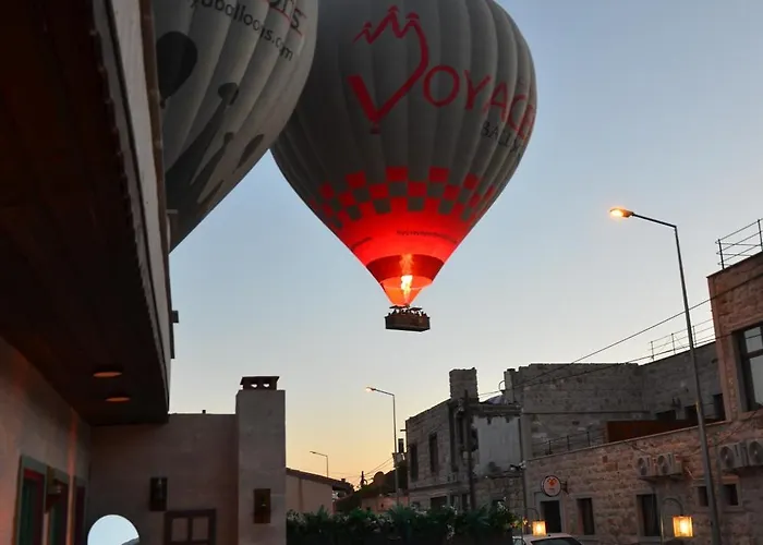 Balloon Street Cappadocia أفانوس